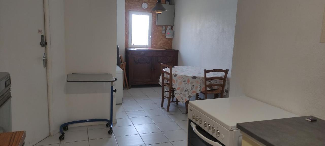 Gite De La Croix Blanche Montamise Bagian luar foto
